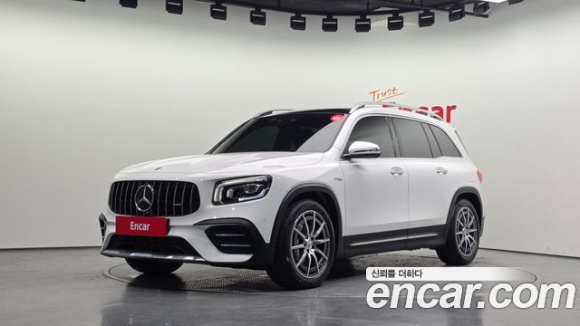Mercedes-Benz GLB 2023