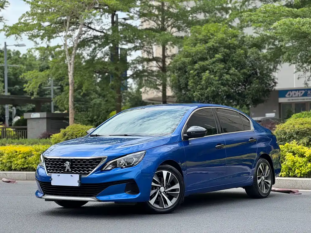 Peugeot 408 2021