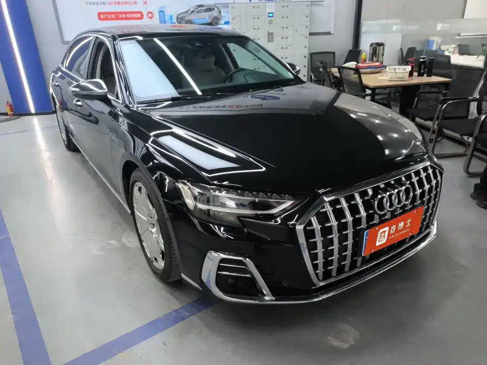 Audi A8 2022