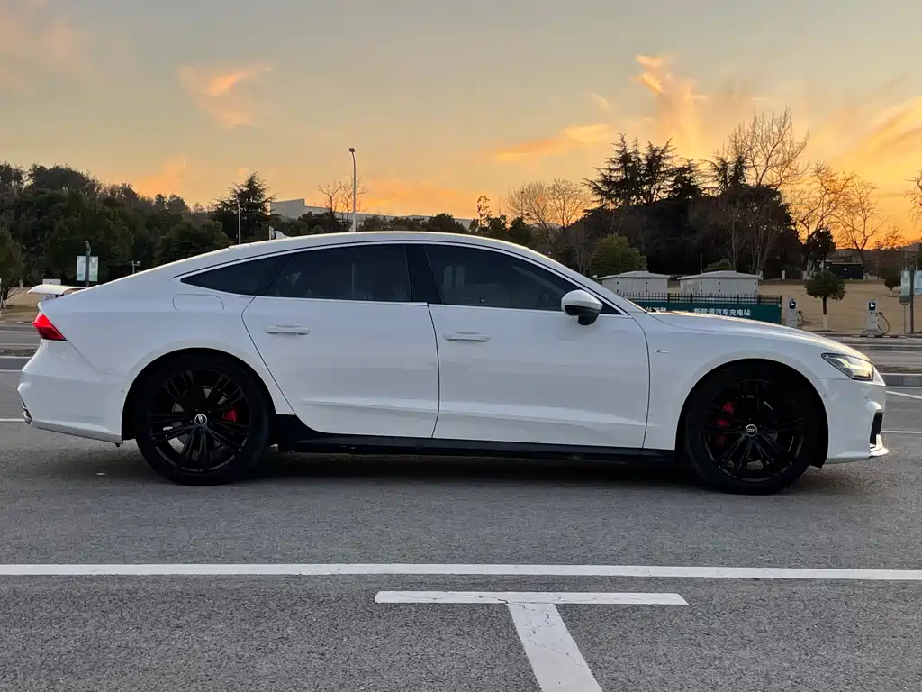 Audi A7 2024