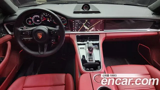 Porsche Panamera 2023