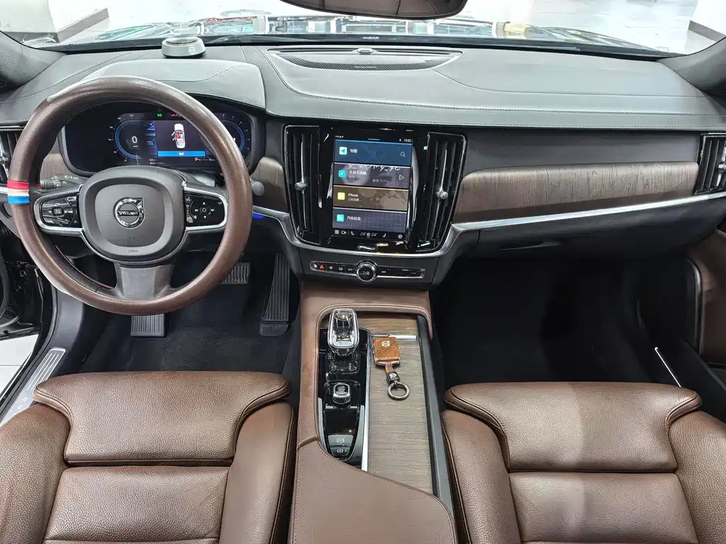 Volvo S90 2021