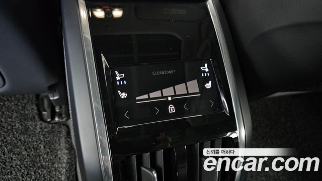 Volvo S90 2023