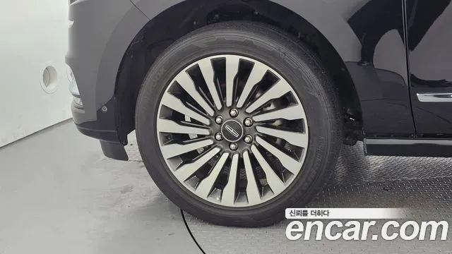 Lincoln Navigator 2021