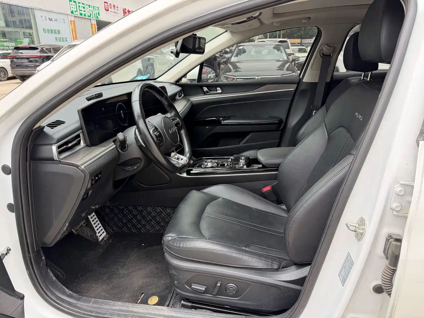 Kia K5 2023