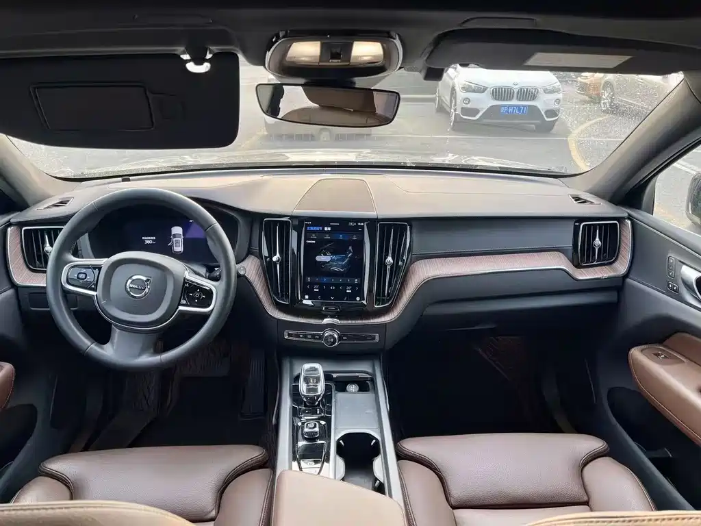Volvo XC60 2023