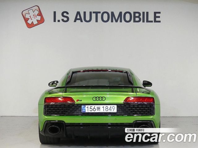 Audi R8 2021
