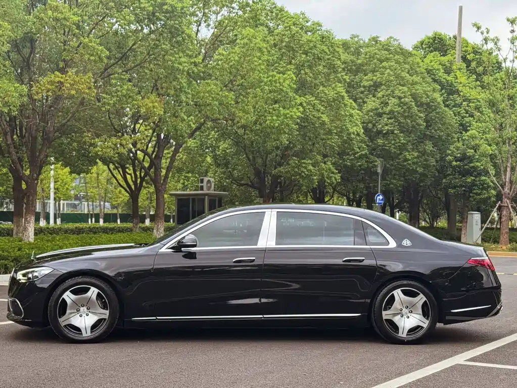 Mercedes-Benz Maybach S-Класс 2021