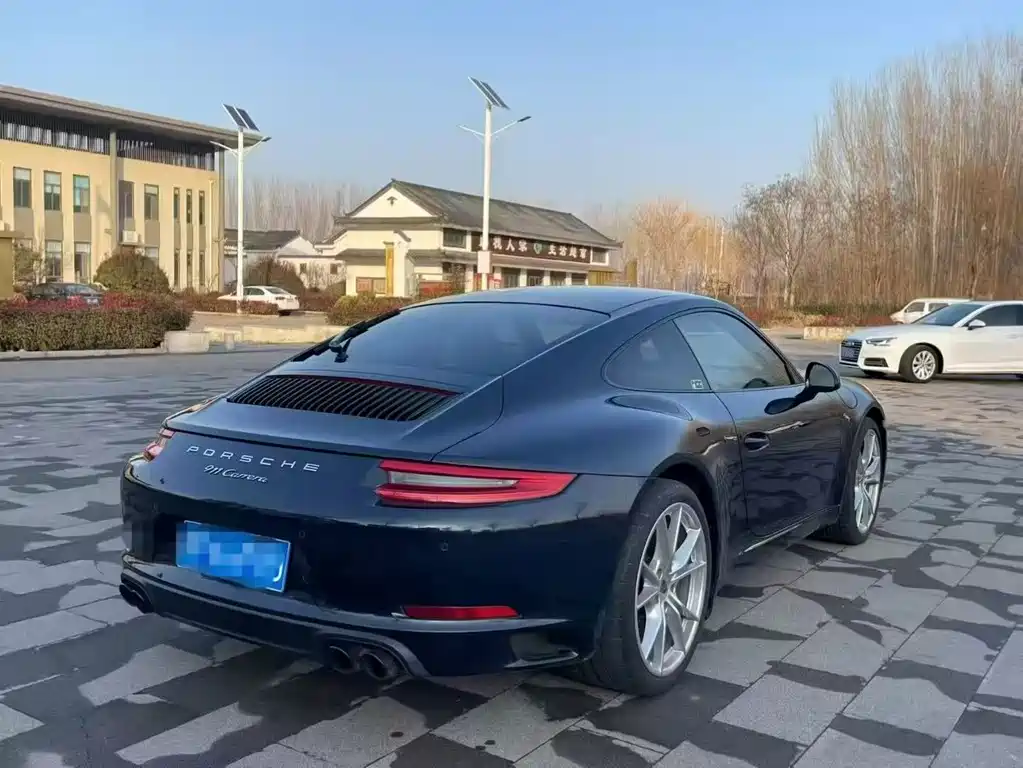 Porsche 911 2020