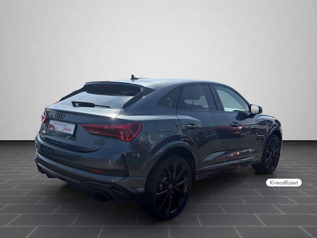 Audi RSQ3 2023
