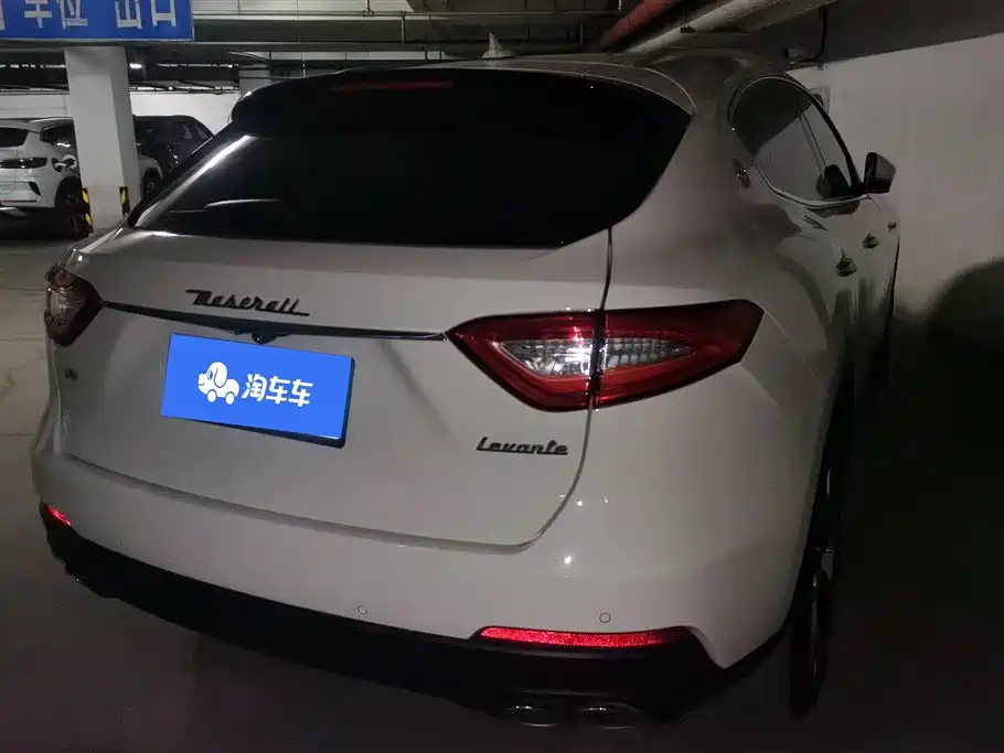 Maserati Levante 2021