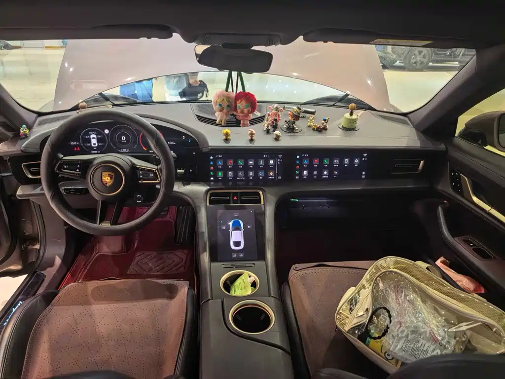Porsche Taycan 2022