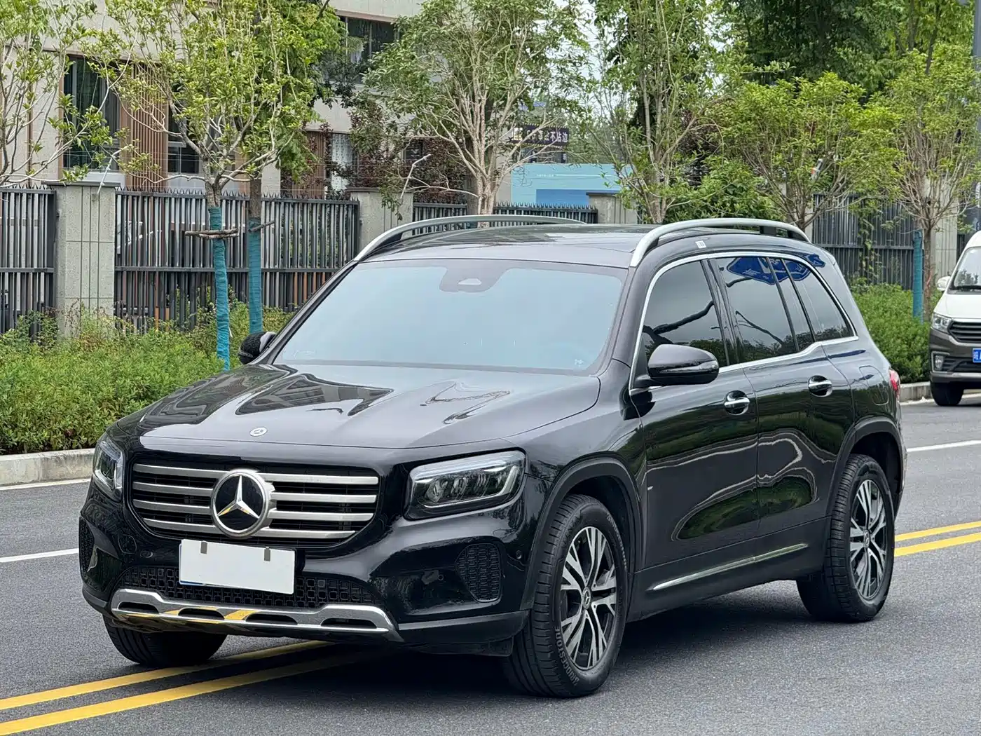 Mercedes-Benz GLB 2026