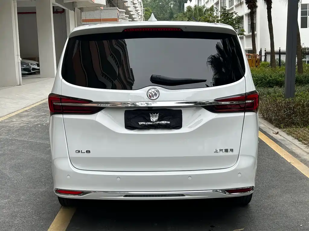 Buick GL8 2023