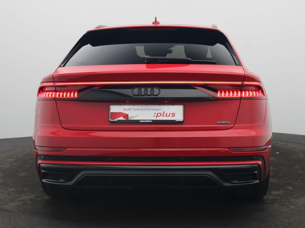 Audi Q8 2023