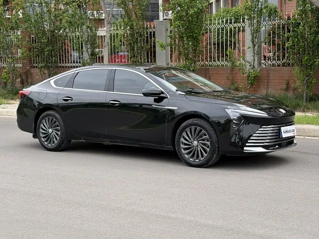 Buick LaCrosse 2024