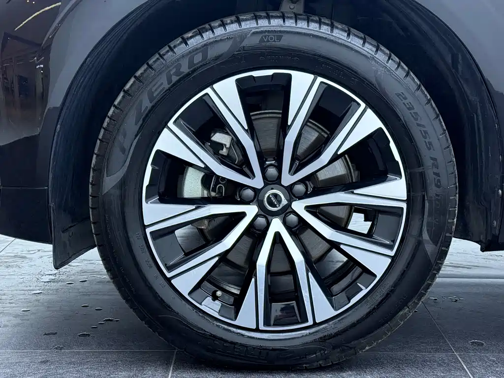 Volvo XC60 2023