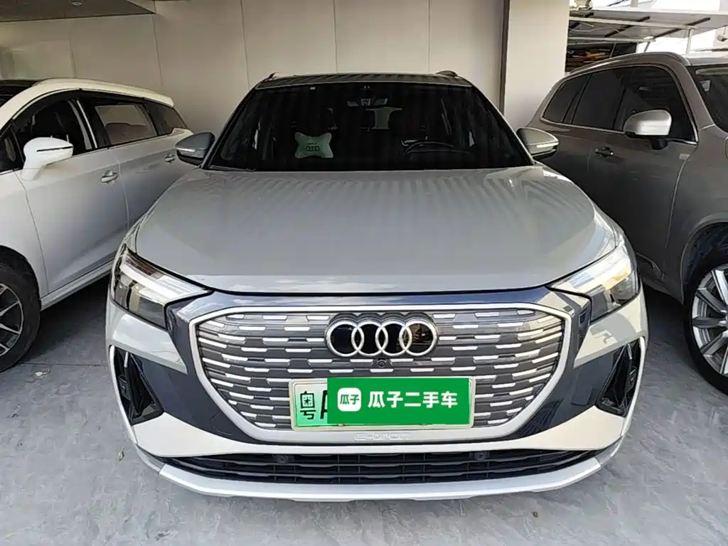 Audi Q4 e-tron 2024