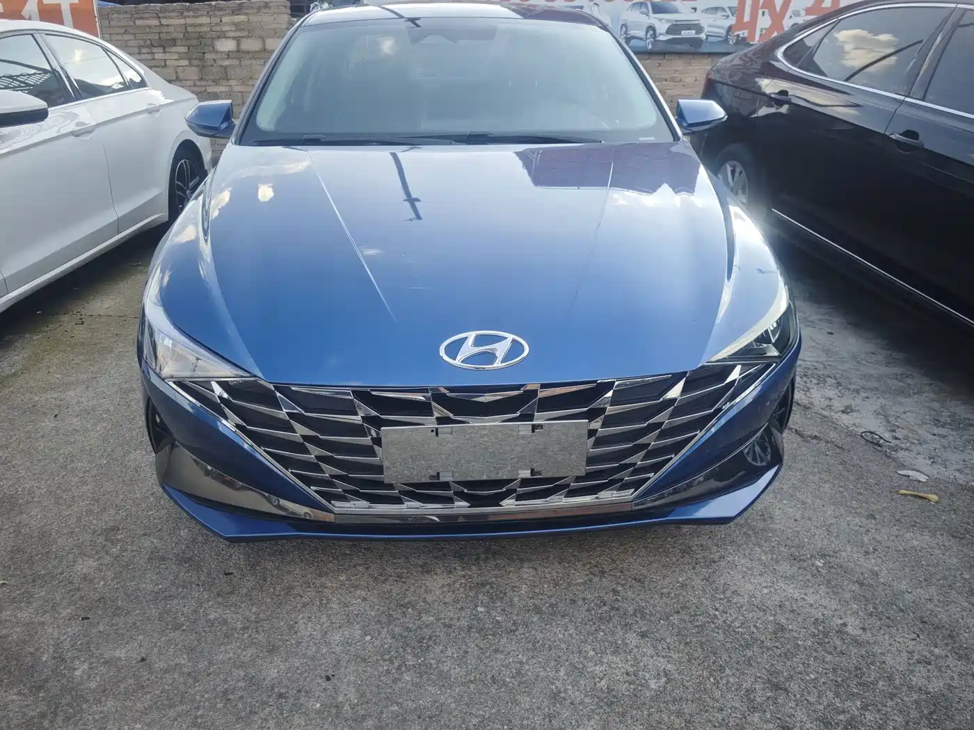 Hyundai Elantra 2022