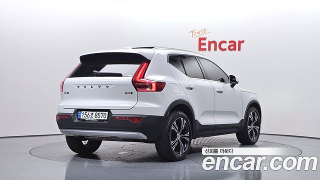 Volvo XC40 2021