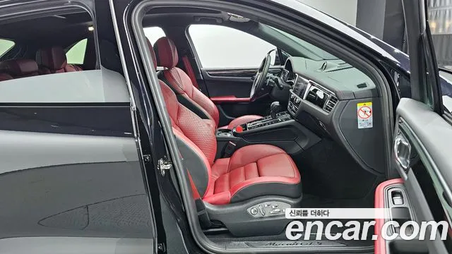 Porsche Macan 2022