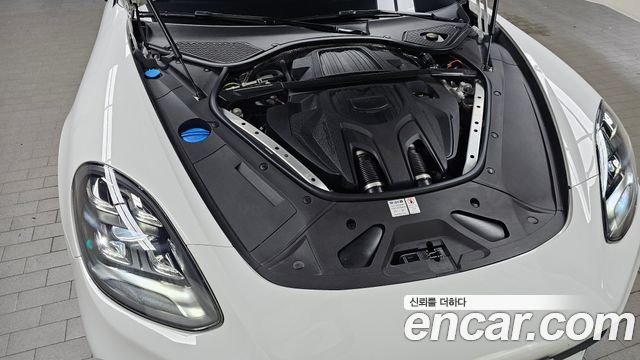 Porsche Panamera 2022
