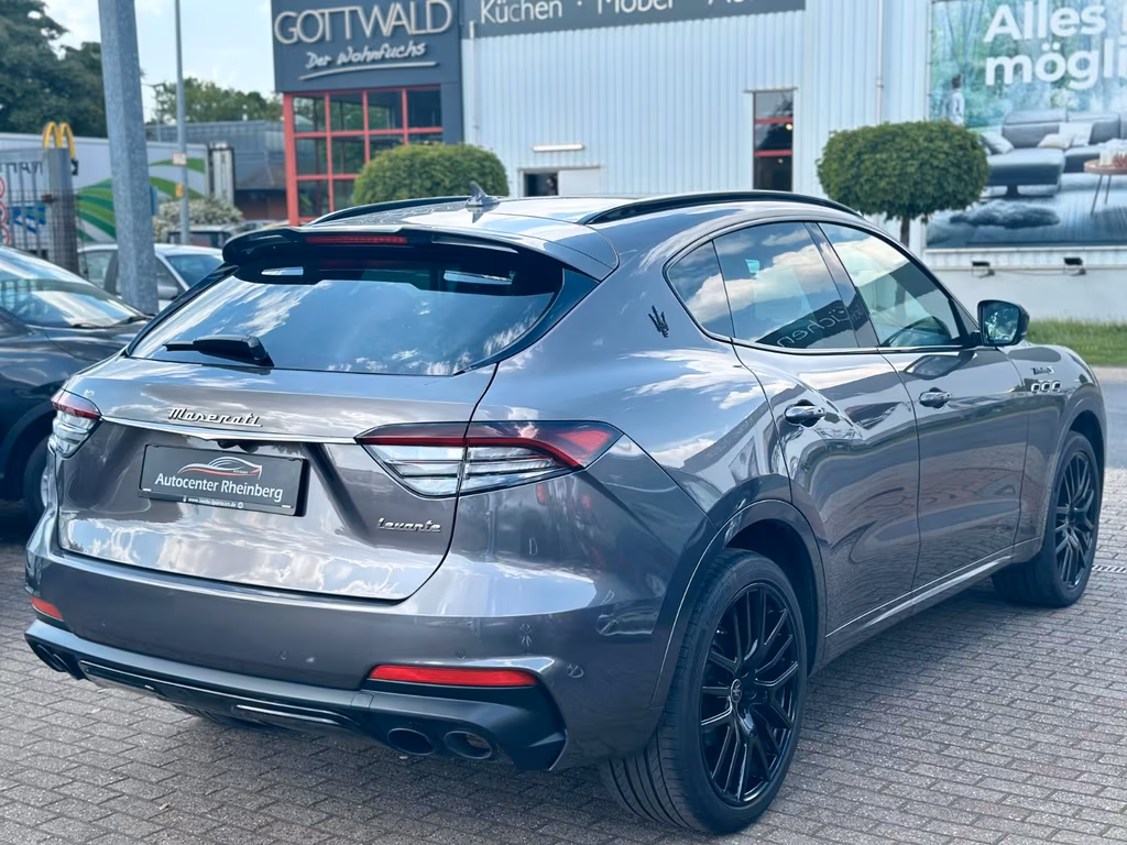 Maserati Levante 2022