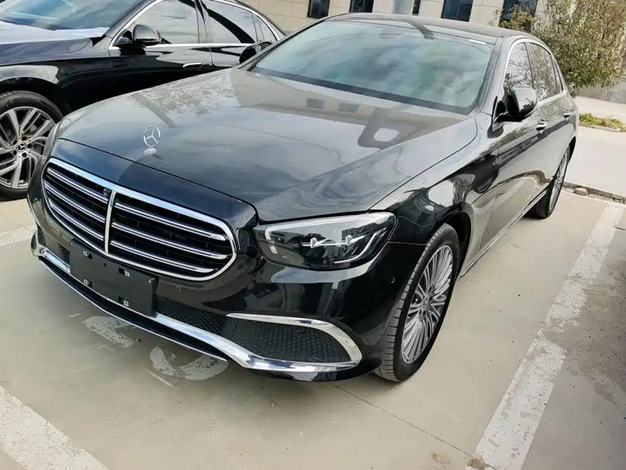 Mercedes-Benz E-Класс 2022