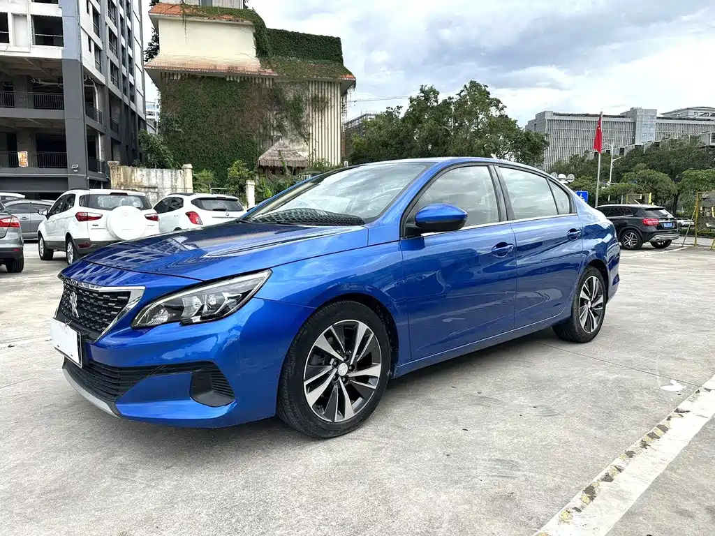 Peugeot 408 2021