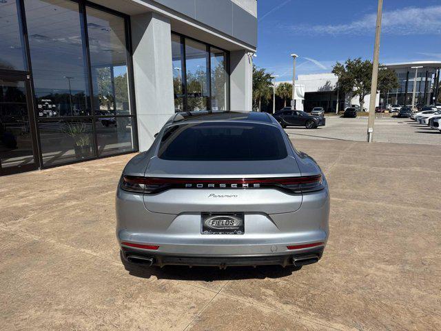 Porsche Panamera 2021