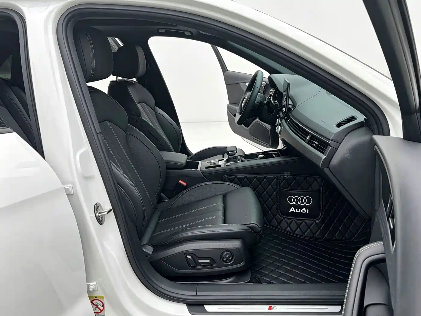 Audi A4 2023