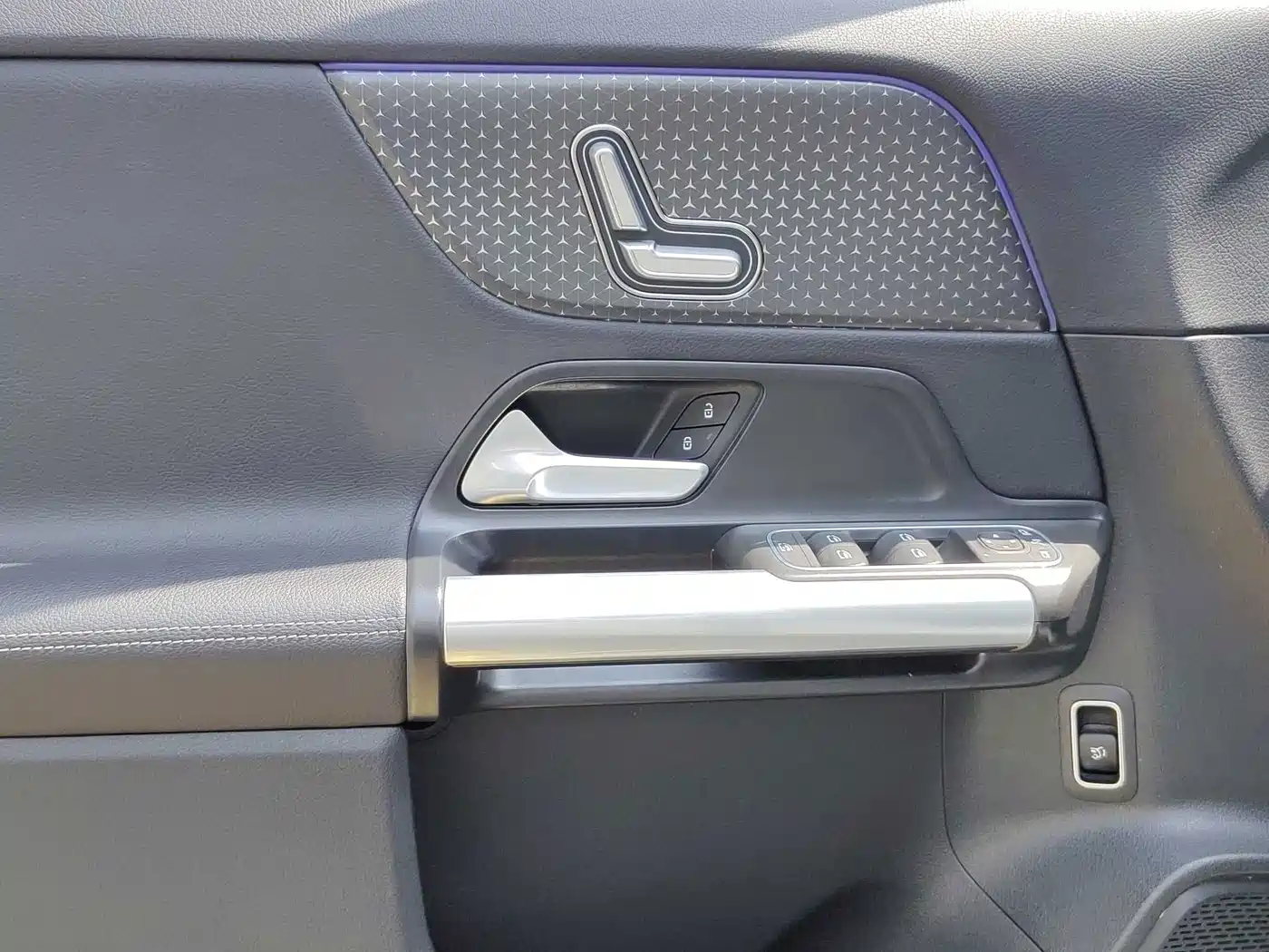 Mercedes-Benz GLA 2024