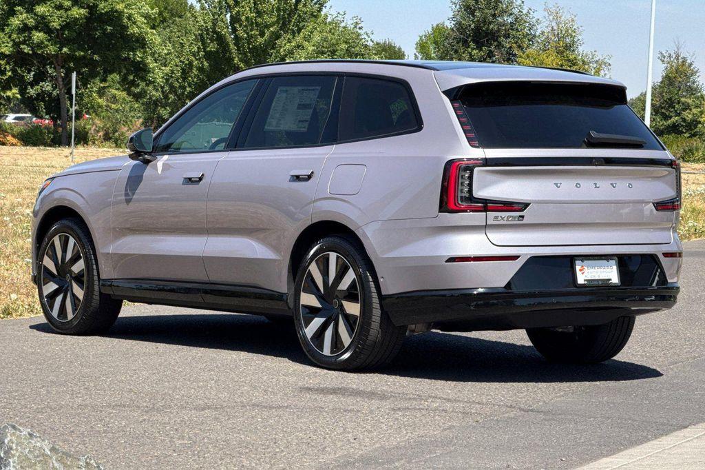 Volvo EX90 2026