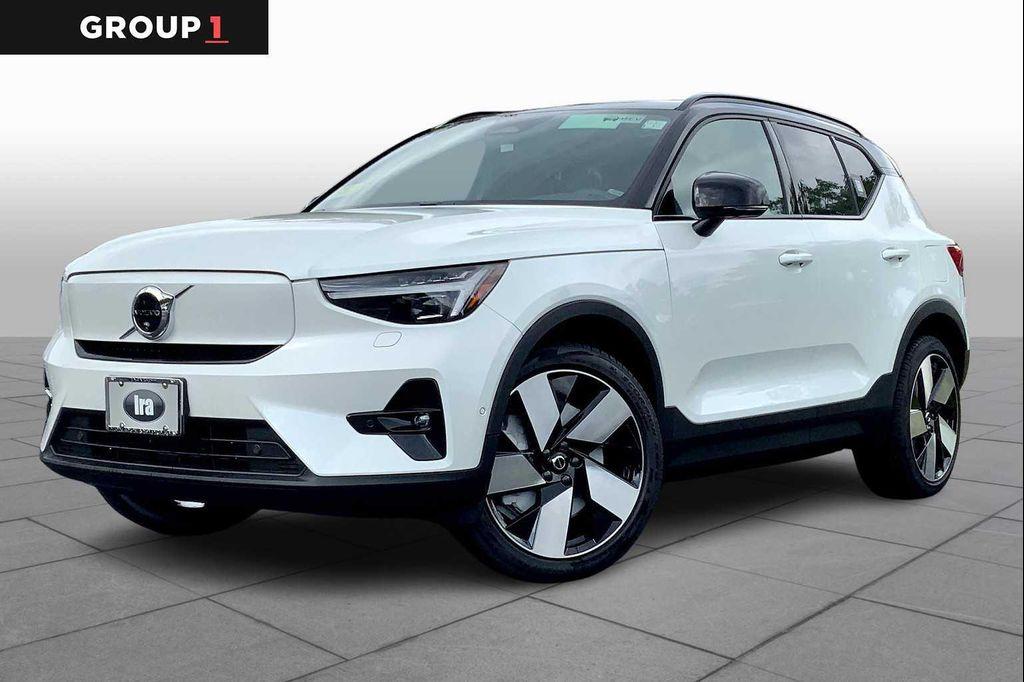 Volvo XC40 2024