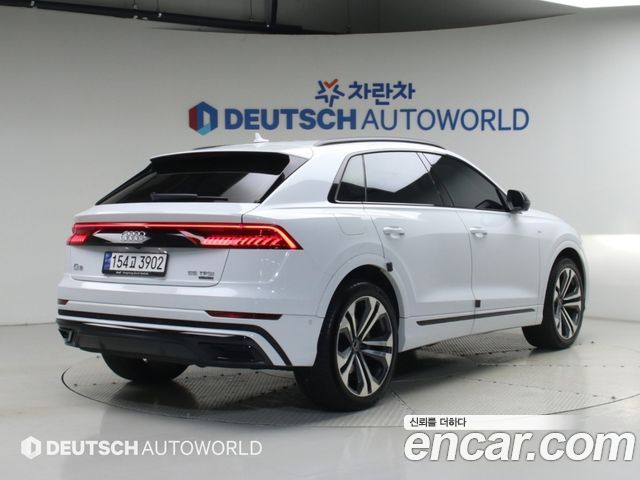 Audi Q8 2023