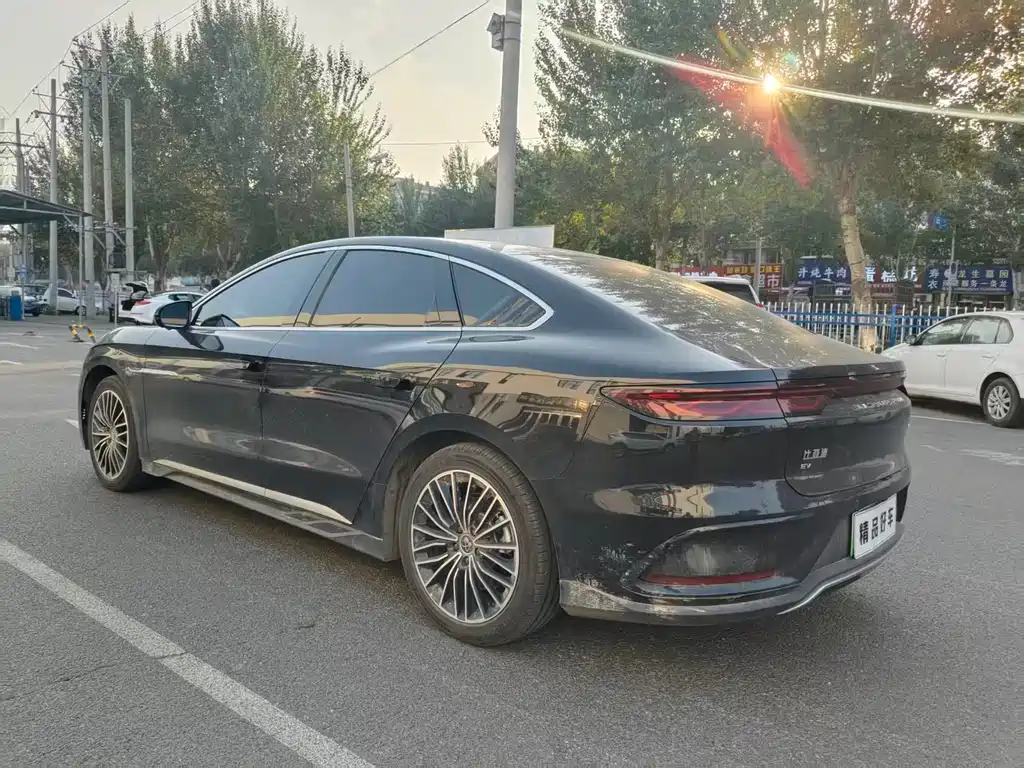 BYD Han 2024