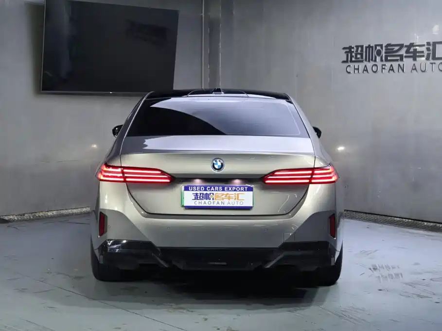 BMW i5 2024