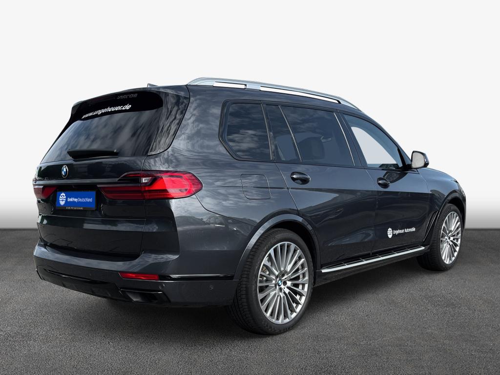 BMW X7 2021