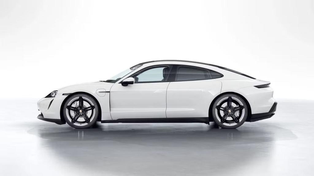 Porsche Taycan 2021