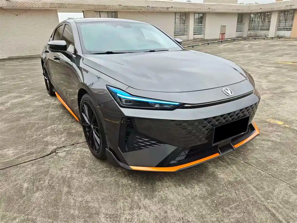 Changan UNI-V 2024