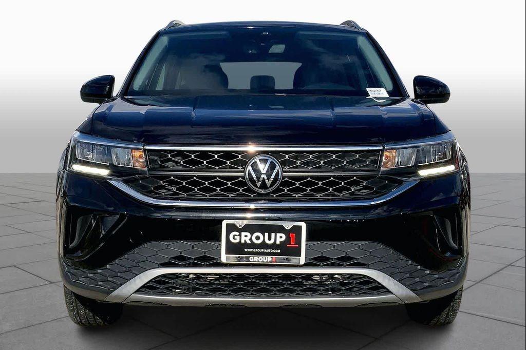 Volkswagen Taos 2024