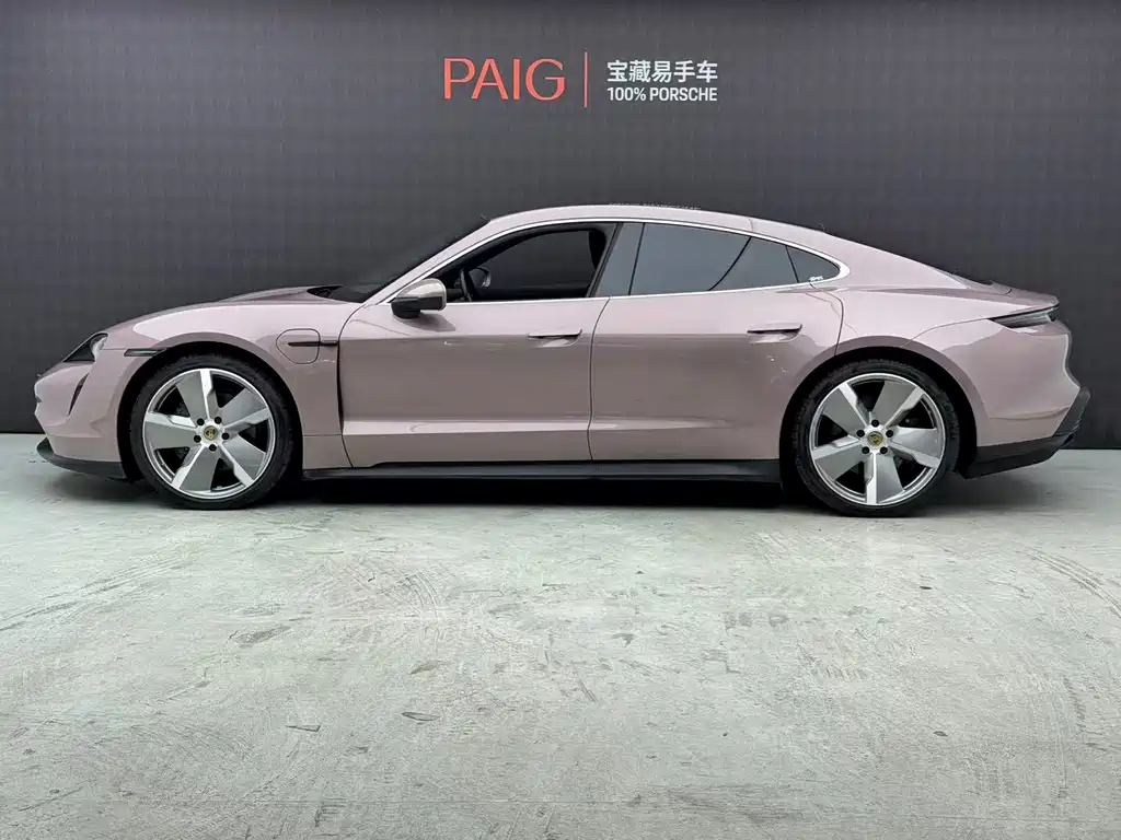 Porsche Taycan 2021
