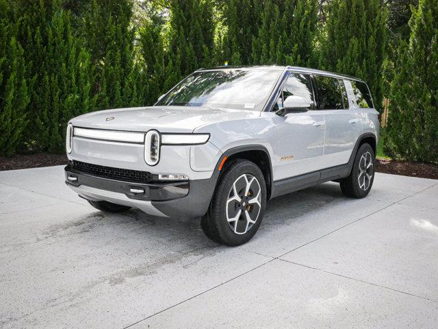 Rivian R1S 2024