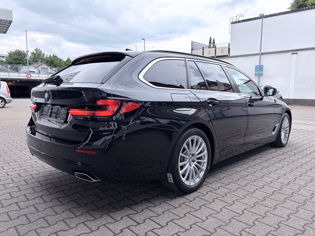 BMW 530 2021