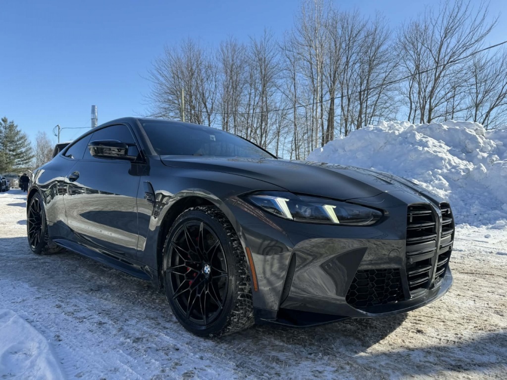 BMW M4 2025