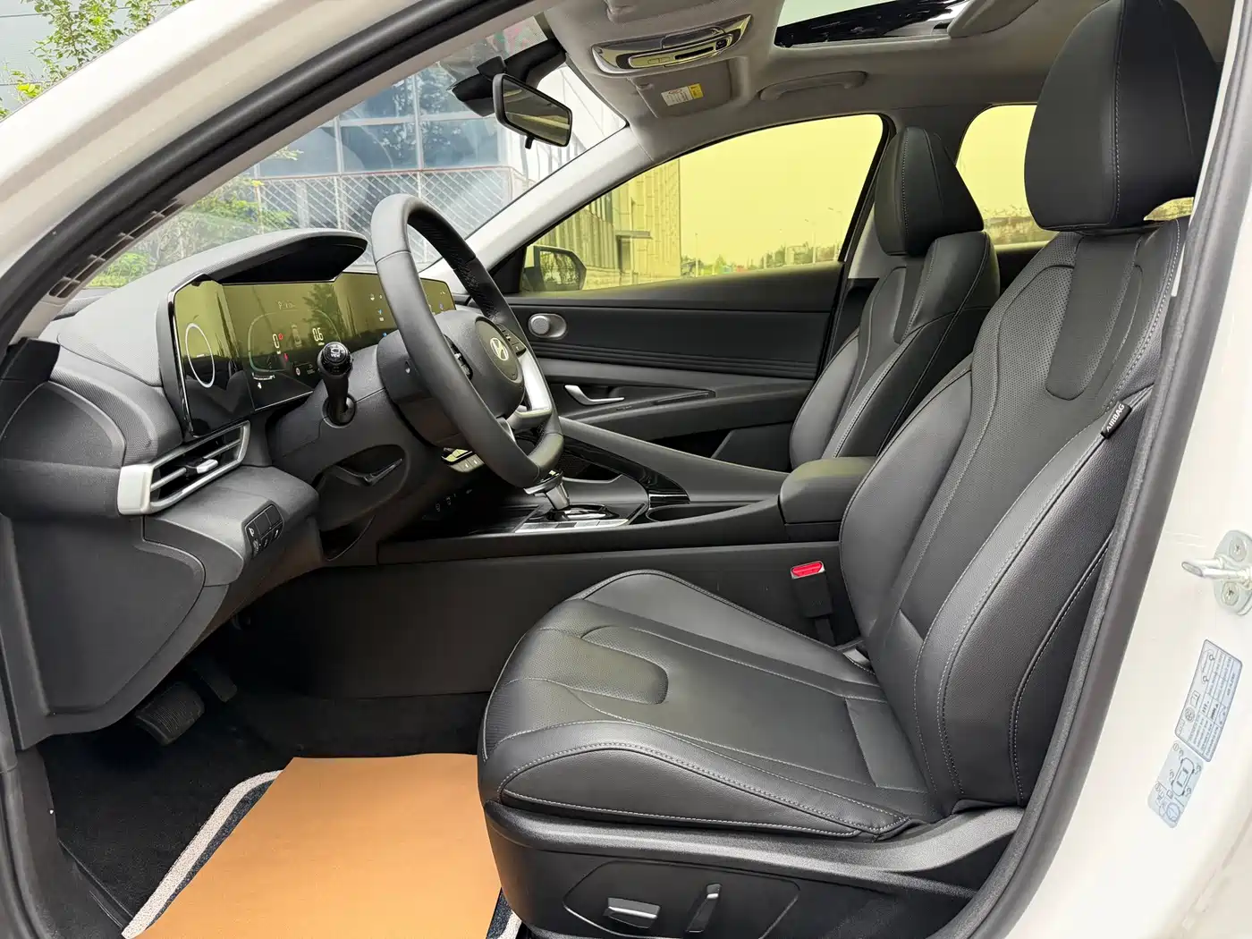 Hyundai Elantra 2023
