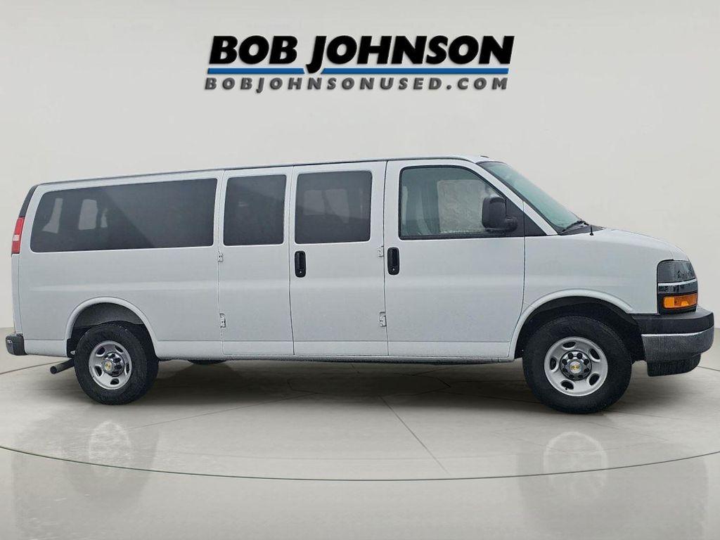 Chevrolet Express 2025