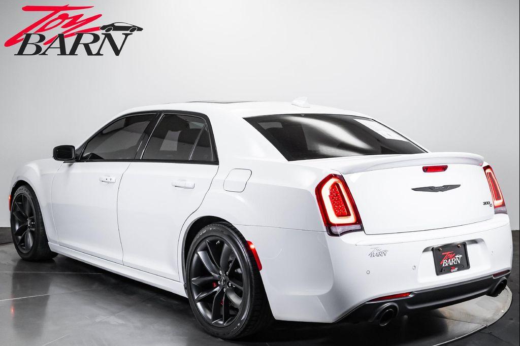 Chrysler 300 2023