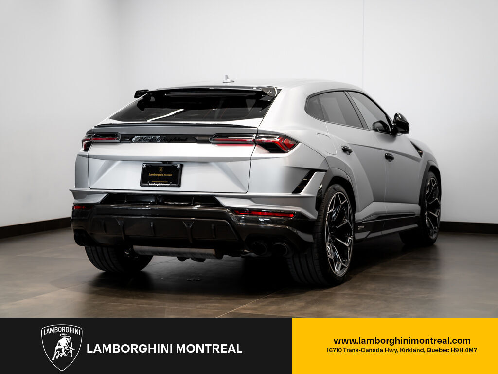 Lamborghini Urus 2024