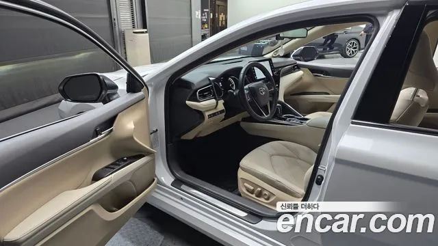 Toyota Camry 2023